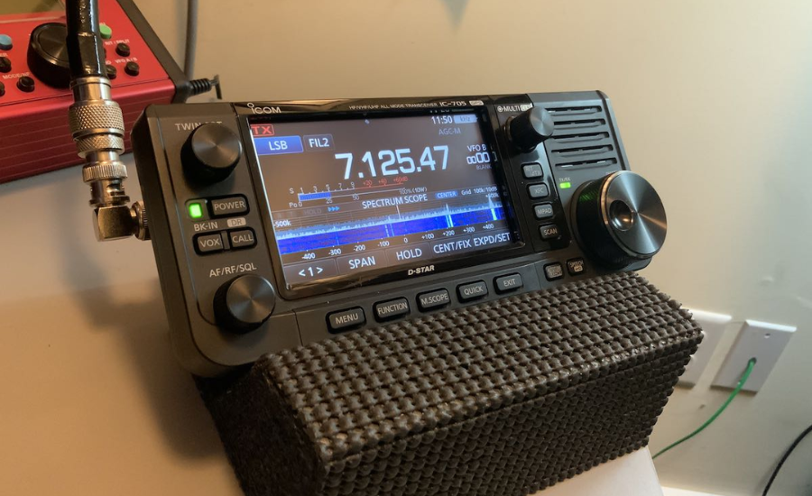 Why Is The Icom ID-52 One Hour Behind? Understanding The Time Discrepancy